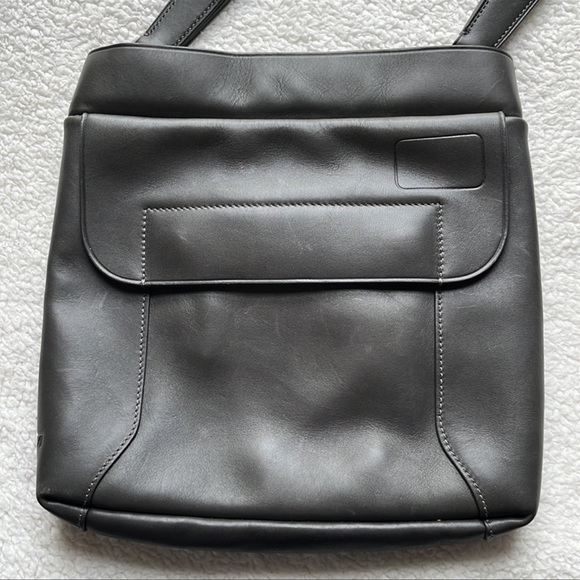 Tumi Genuine Leather Dark Gray Unisex Crossbody Messenger Bag